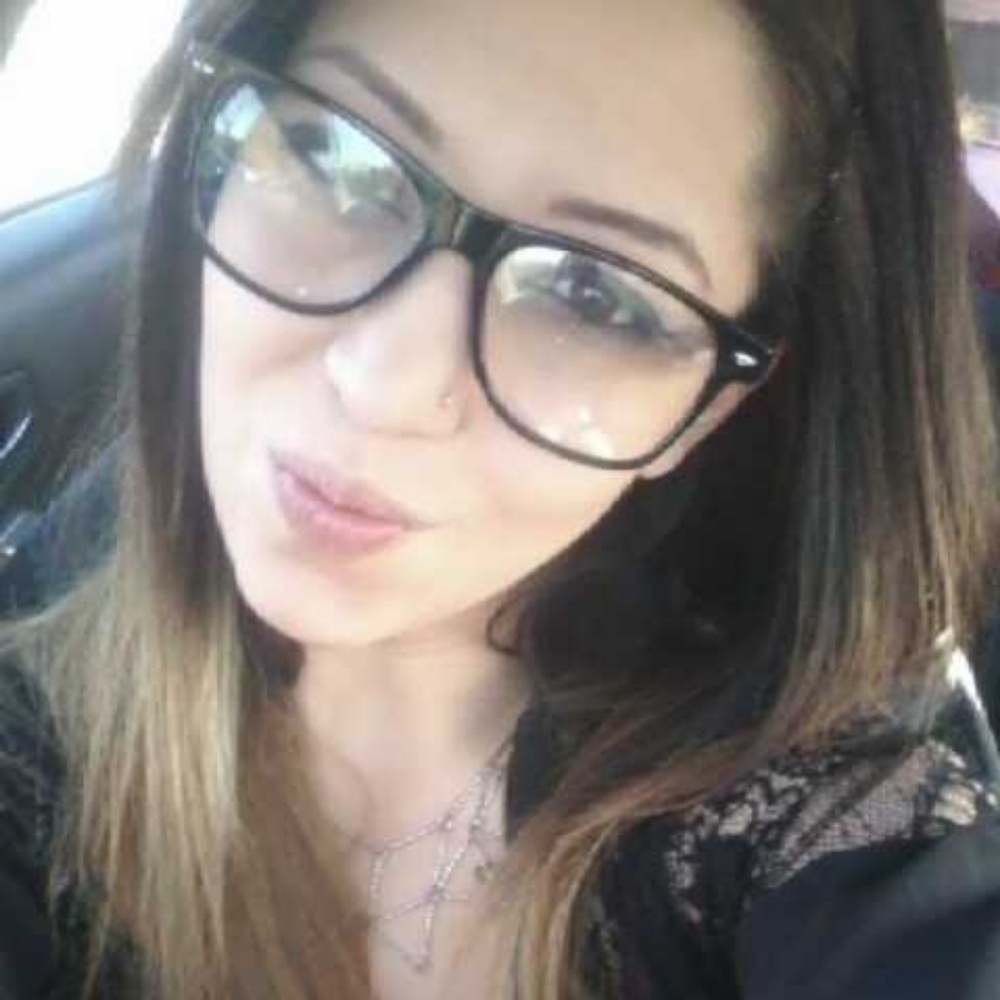 Meet your Posher, Courtney